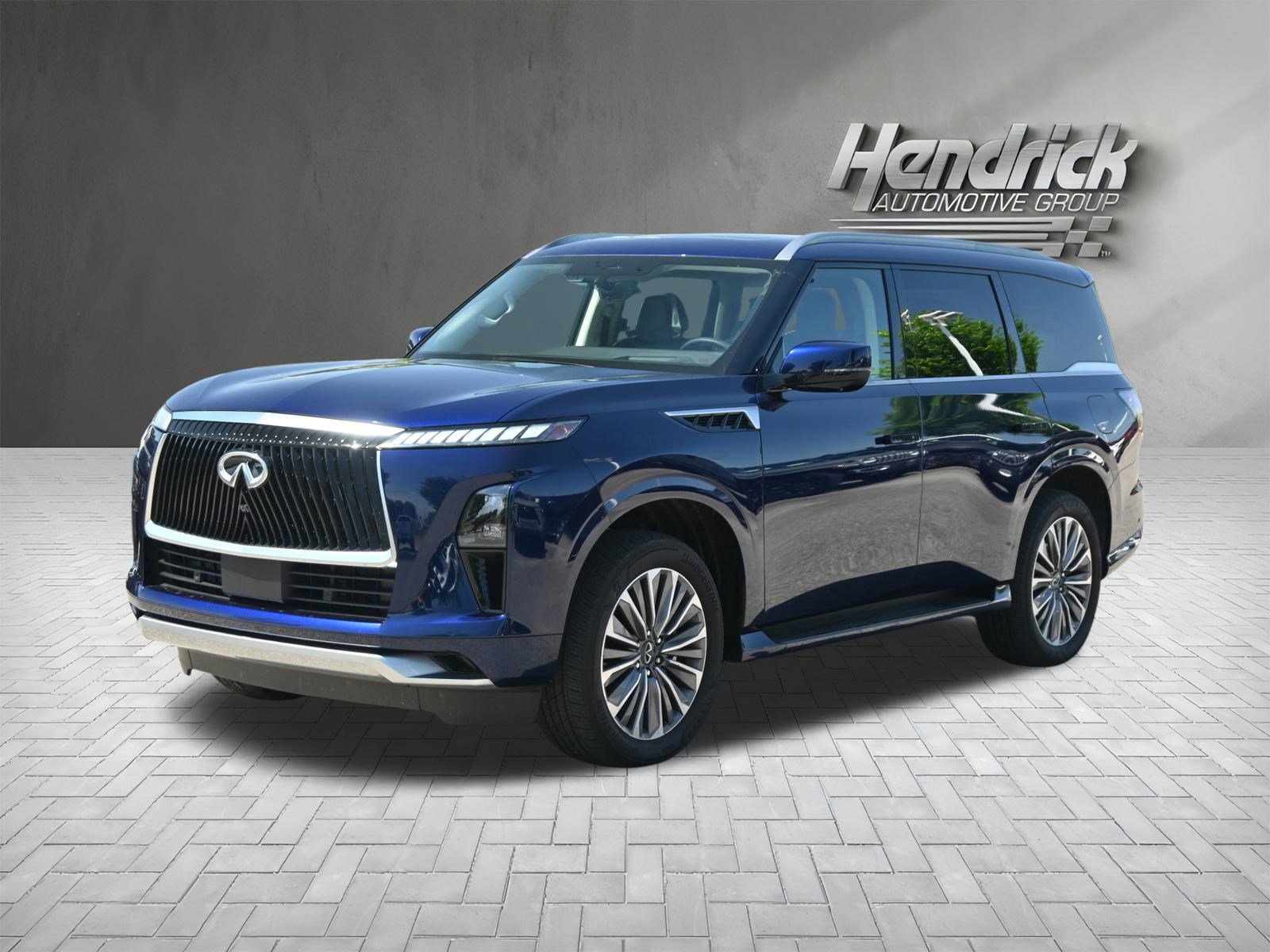 Used 2025 INFINITI QX80 Sensory AWD/4WD image 5