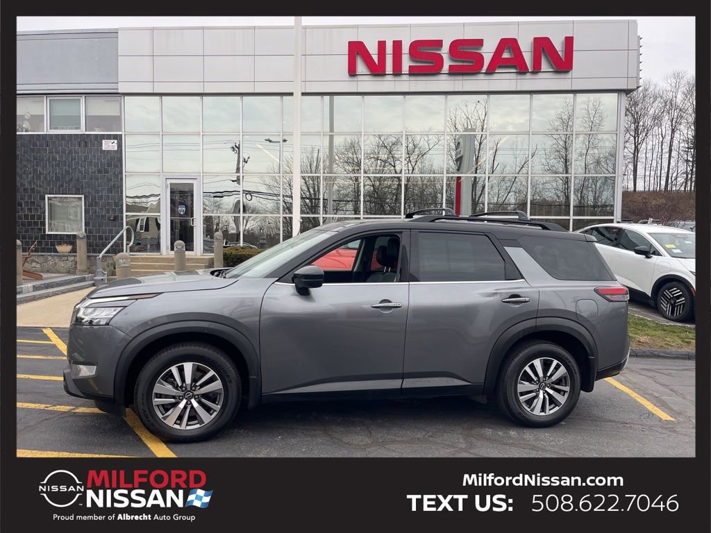 Certified 2023 Nissan Pathfinder SL image 2