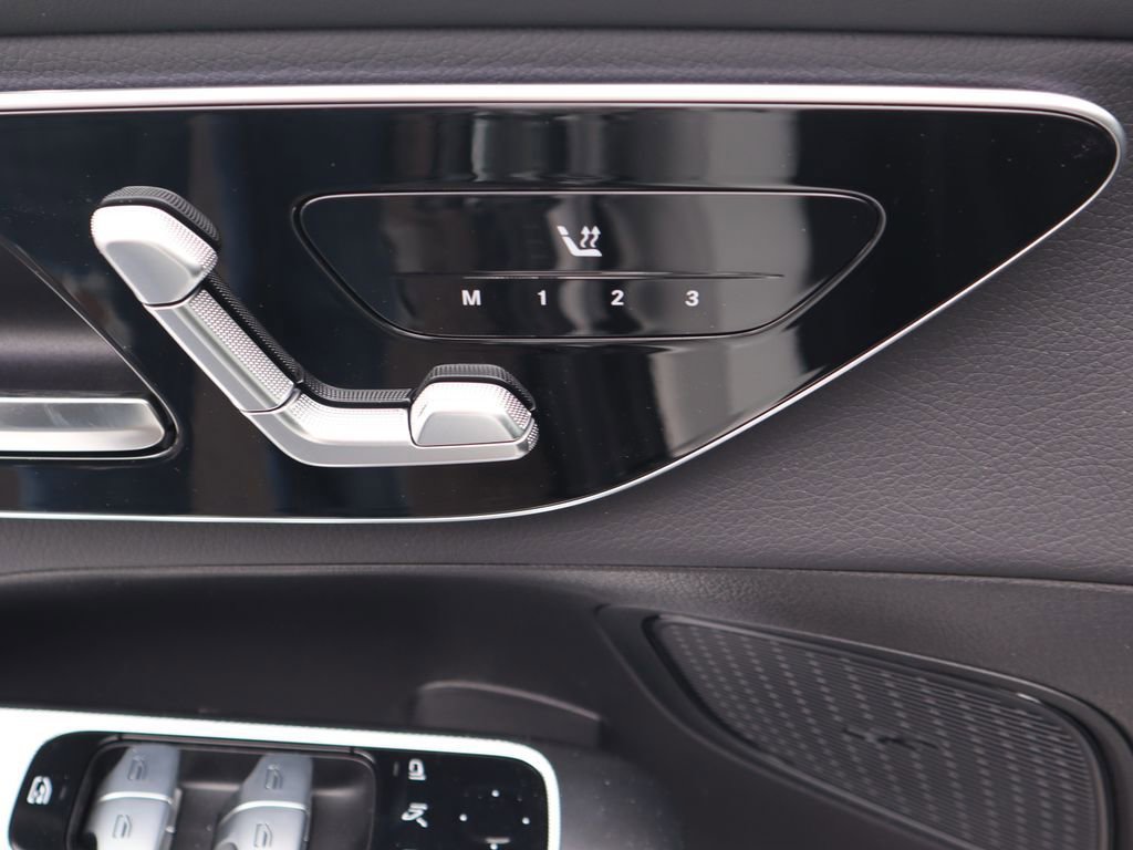 New 2025 Mercedes-Benz GLC 43 AMG 4MATIC image 19