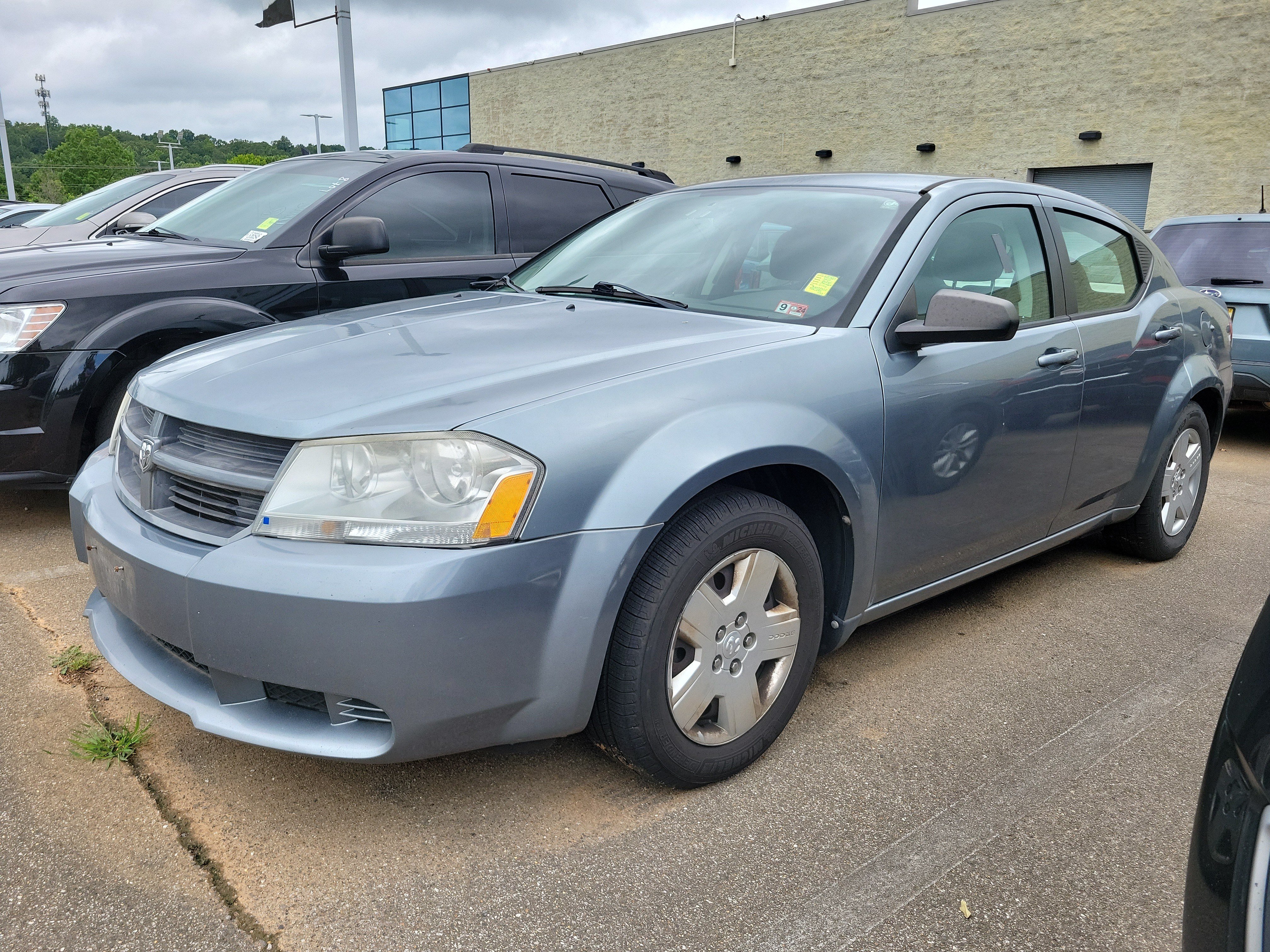 Used 2010 Dodge Avenger SXT FWD image 15