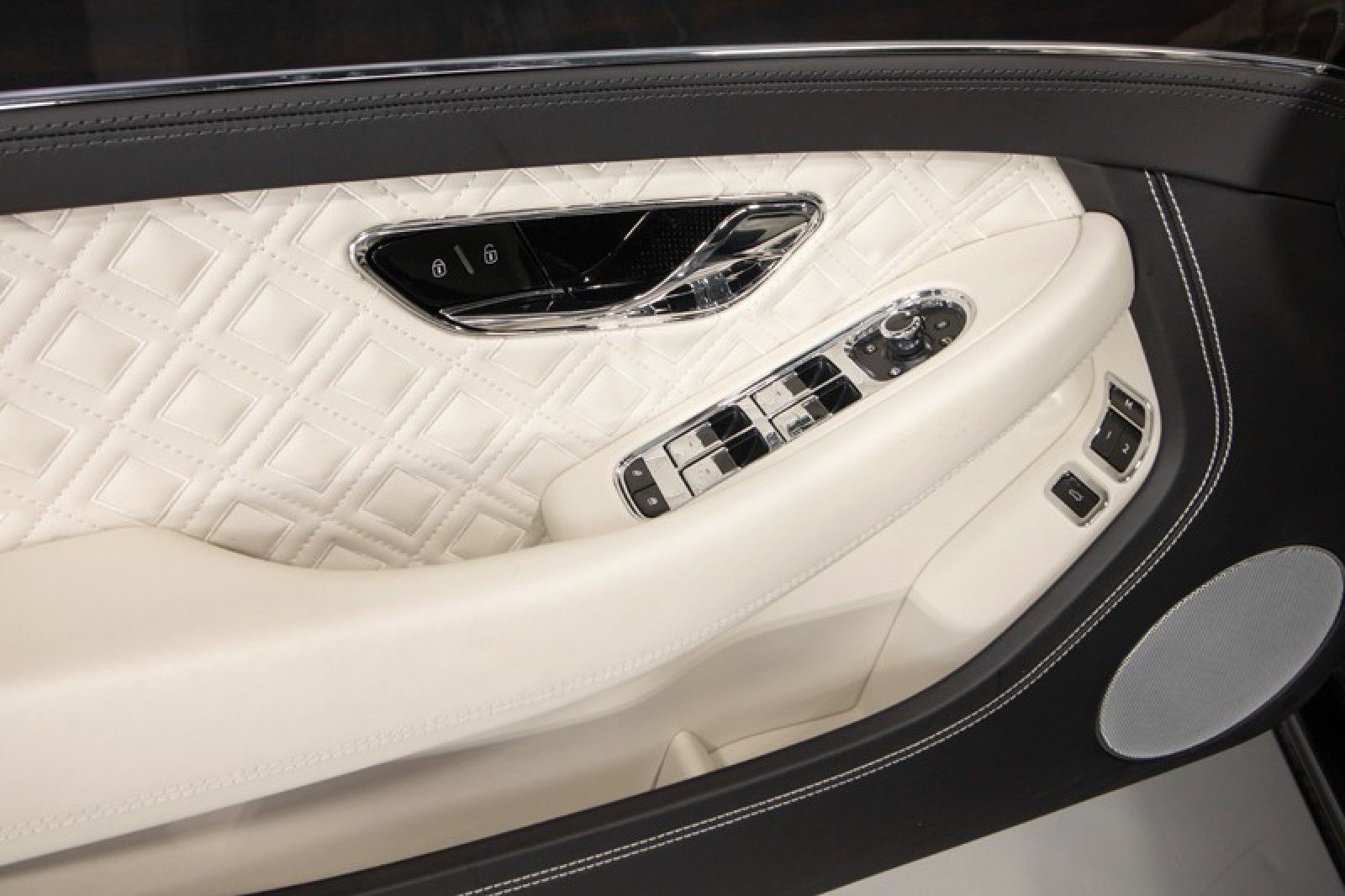 Used 2021 Bentley Continental GT image 37