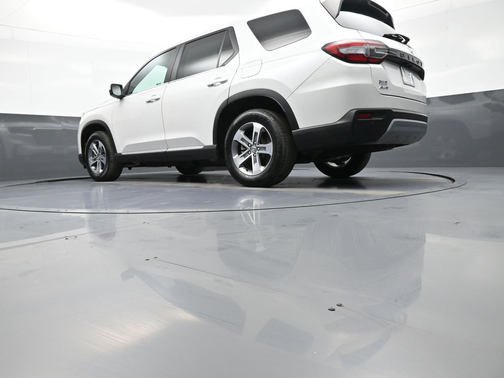 Certified 2023 Honda Pilot EX-L image 33