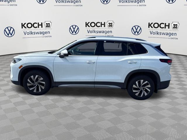 Used 2025 Volkswagen Tiguan S AWD/4WD image 4