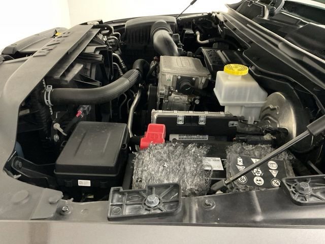 Used 2019 RAM 1500 Laramie w/ Off Road Group AWD/4WD image 21