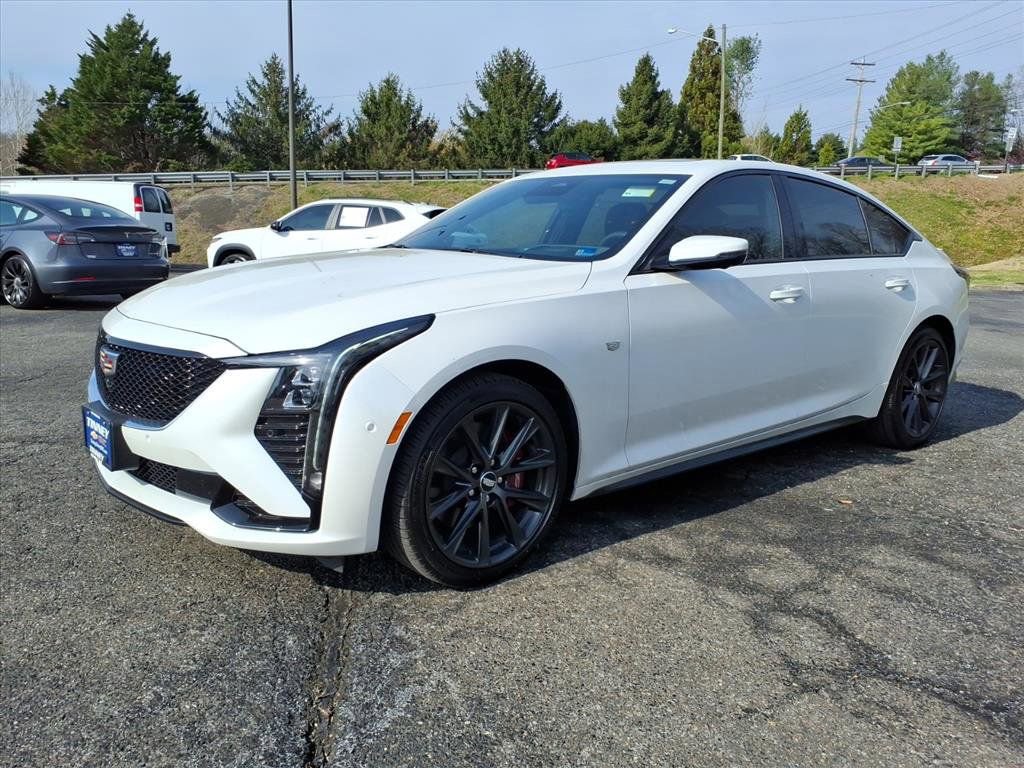 Used 2025 Cadillac CT5 Sport w/ Technology Package image 8