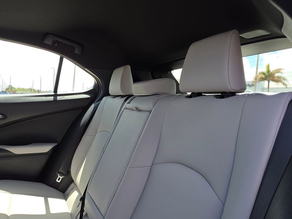 Used 2023 Lexus UX 250h FWD w/ Accessory Package (Z1) image 17