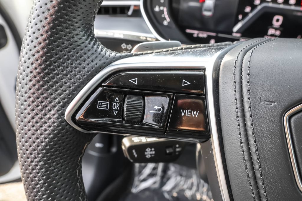 Used 2023 Audi S8 w/ S8 Comfort Plus Package AWD/4WD image 23