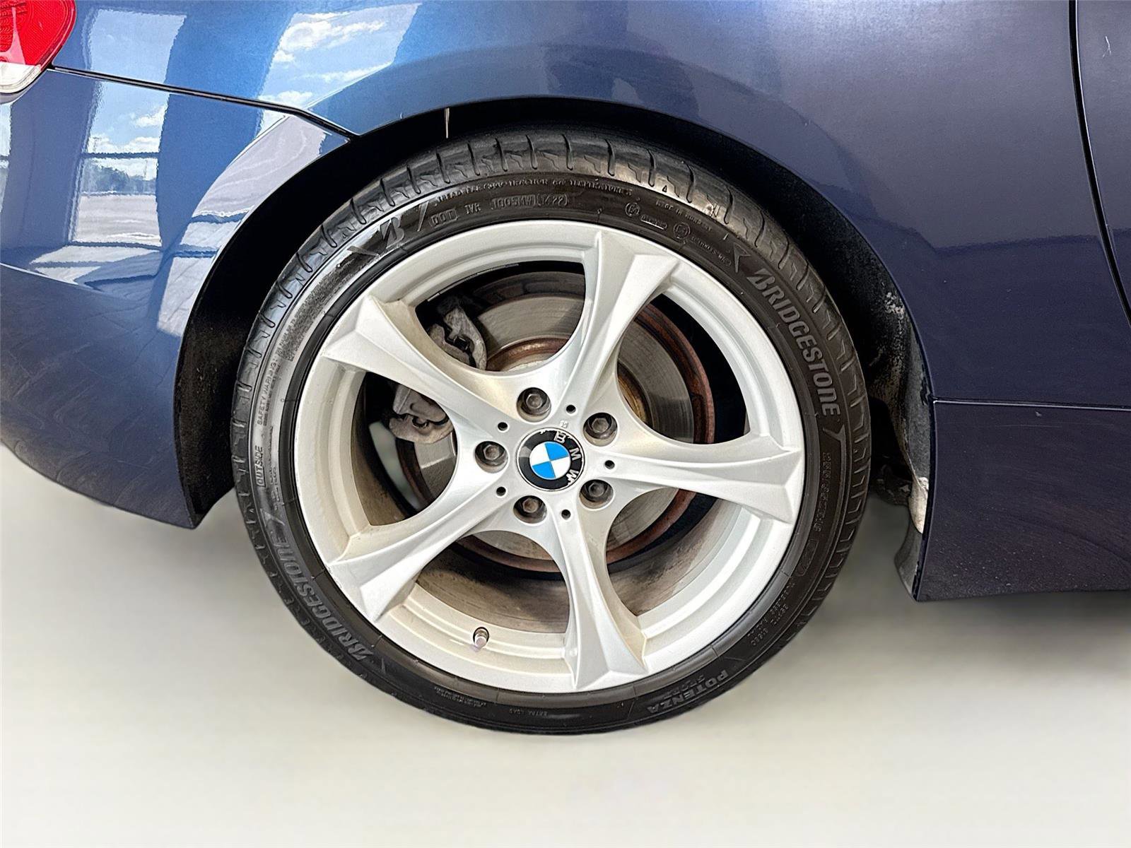 Used 2011 BMW Z4 sDrive30i image 24