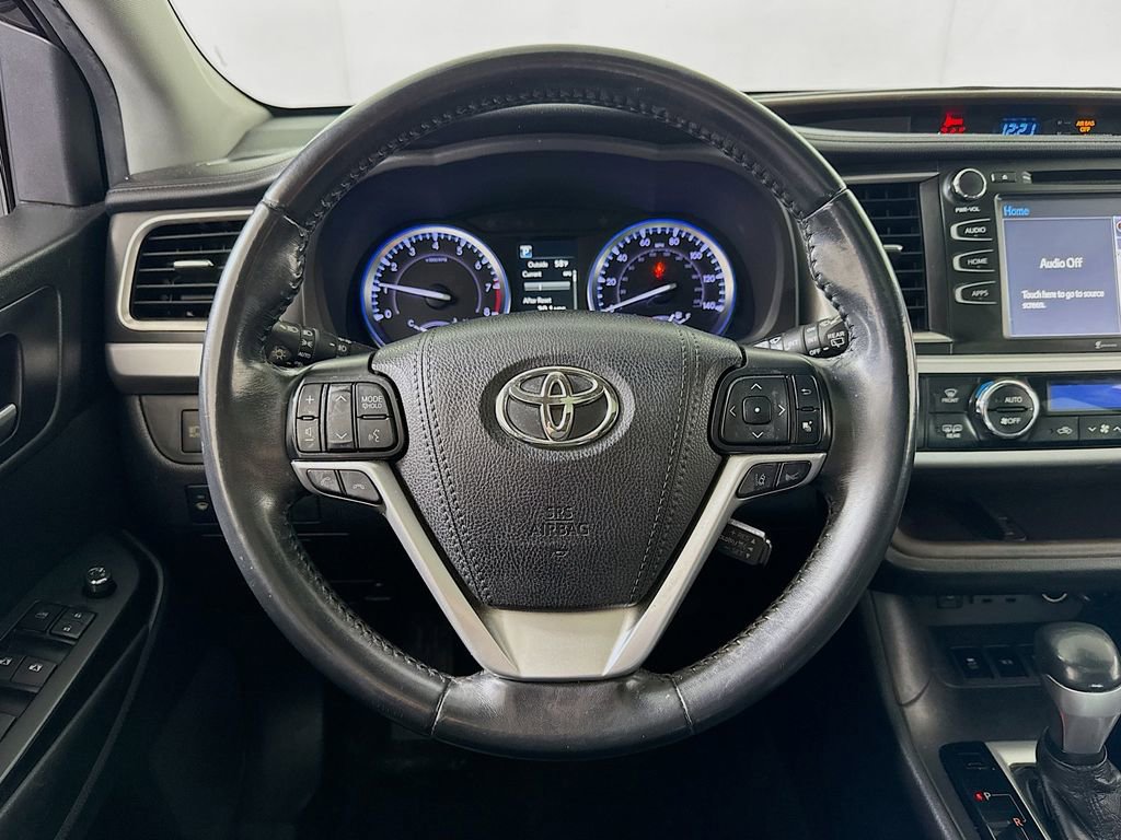 Used 2019 Toyota Highlander XLE AWD/4WD image 11