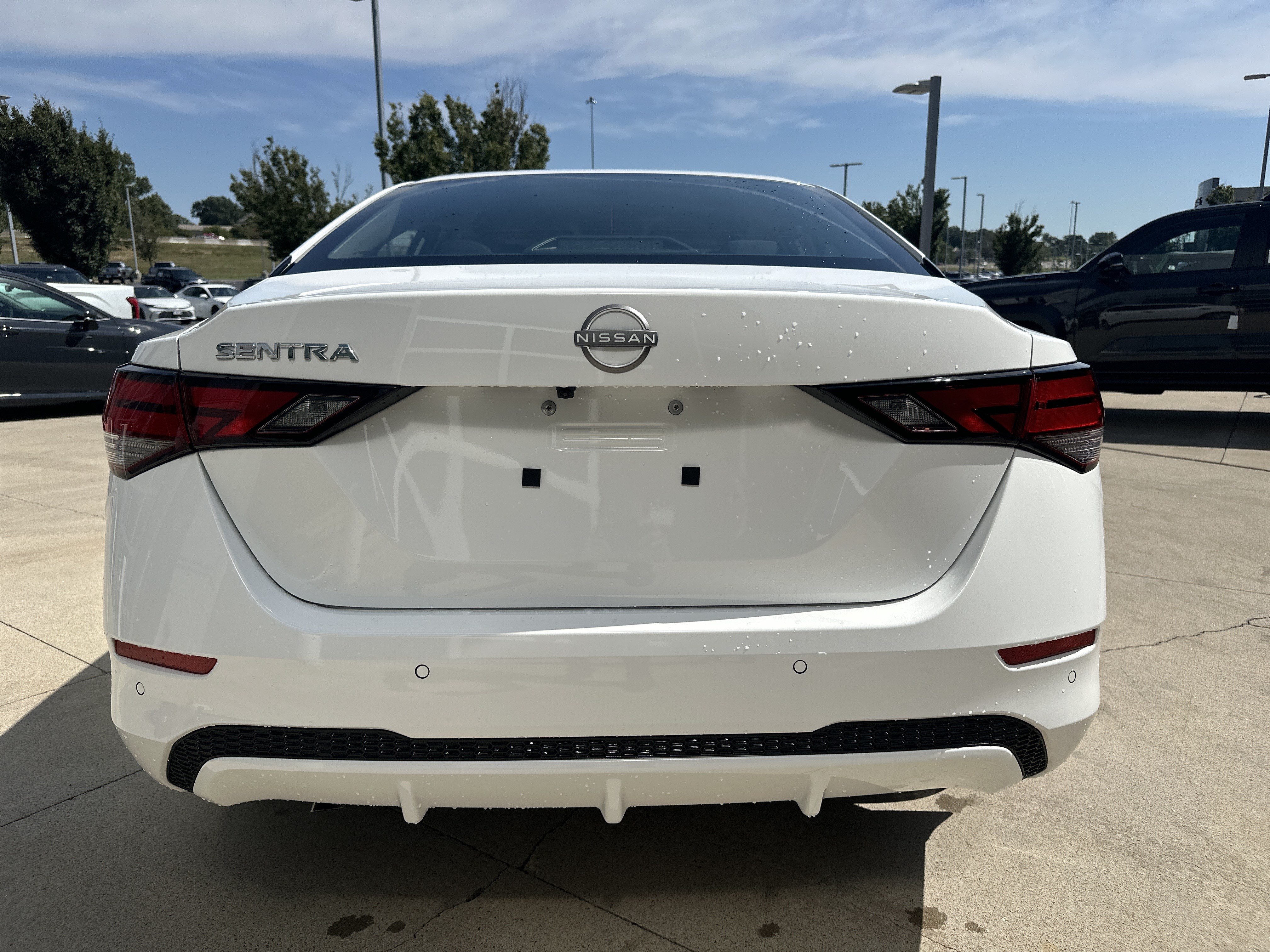 Used 2025 Nissan Sentra S FWD image 8