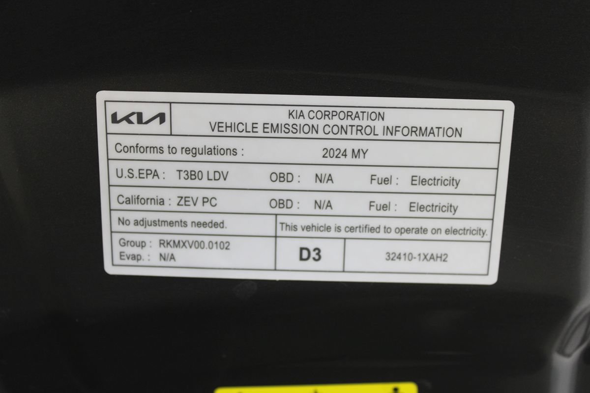 Used 2024 Kia EV6 Wind w/ Wind Technology Package RWD image 36