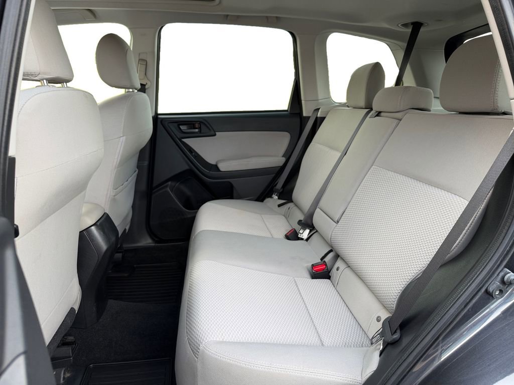 Used 2015 Subaru Forester 2.5i Premium AWD/4WD image 18