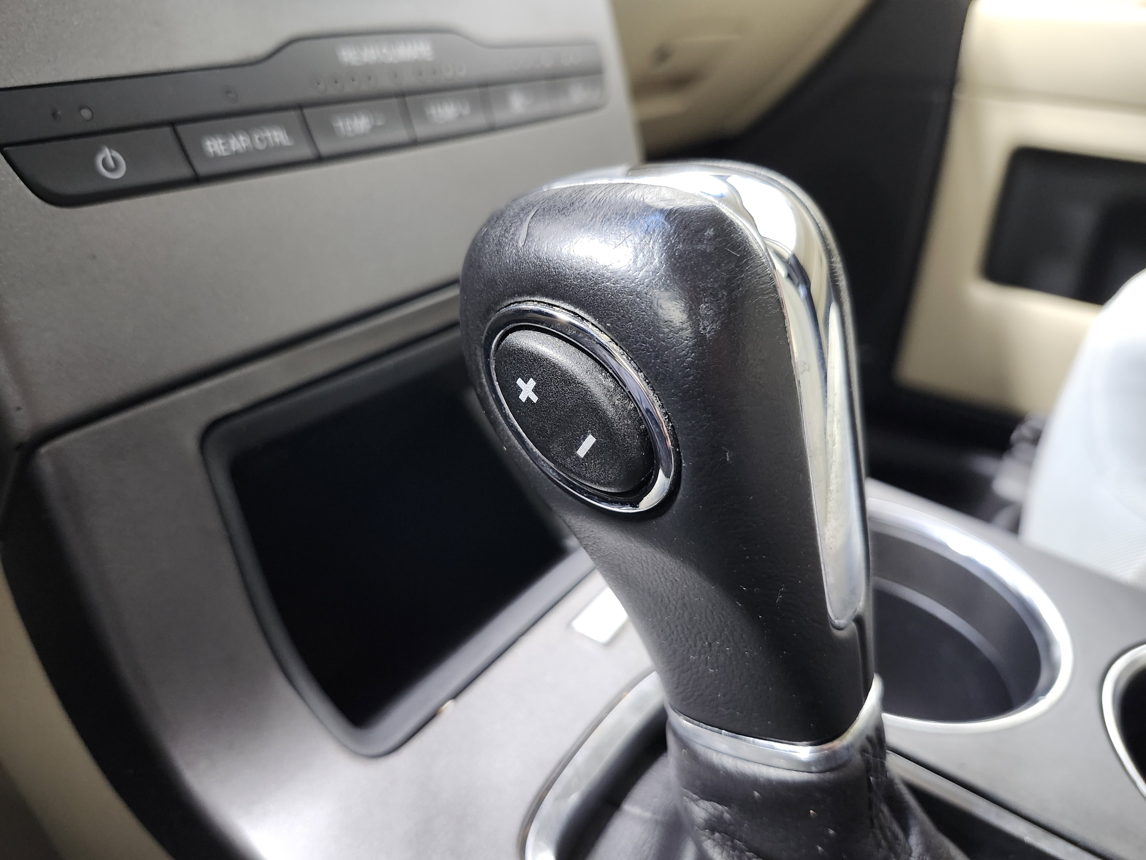 Used 2019 Ford Flex SE image 4