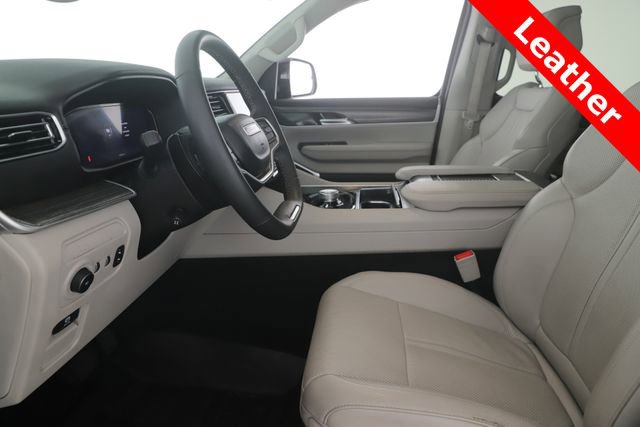 Used 2024 Jeep Wagoneer Series II w/ Premium Group I image 16