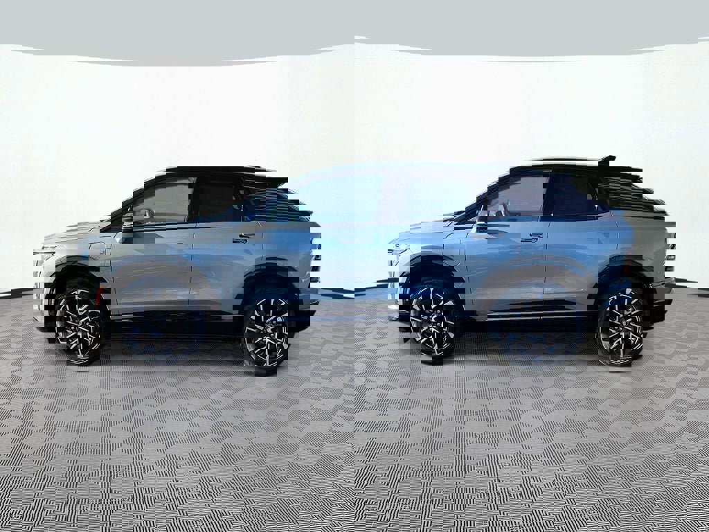 New 2026 Cadillac Optiq Sport 1 w/ LPO, Floor Liner Package image 8