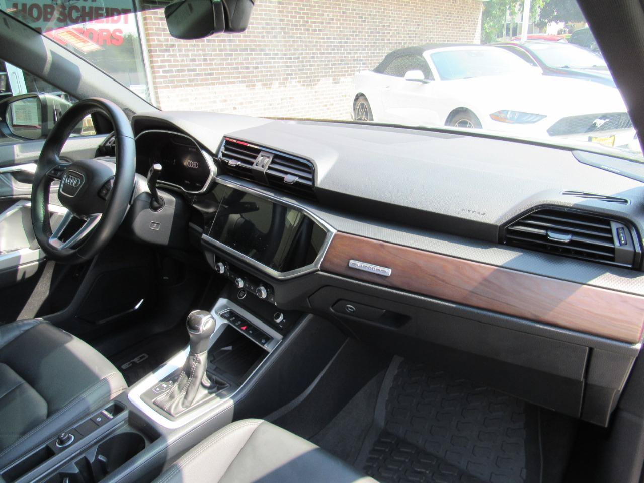 Used 2021 Audi Q3 2.0T Premium Plus w/ Premium Plus Package AWD/4WD image 33