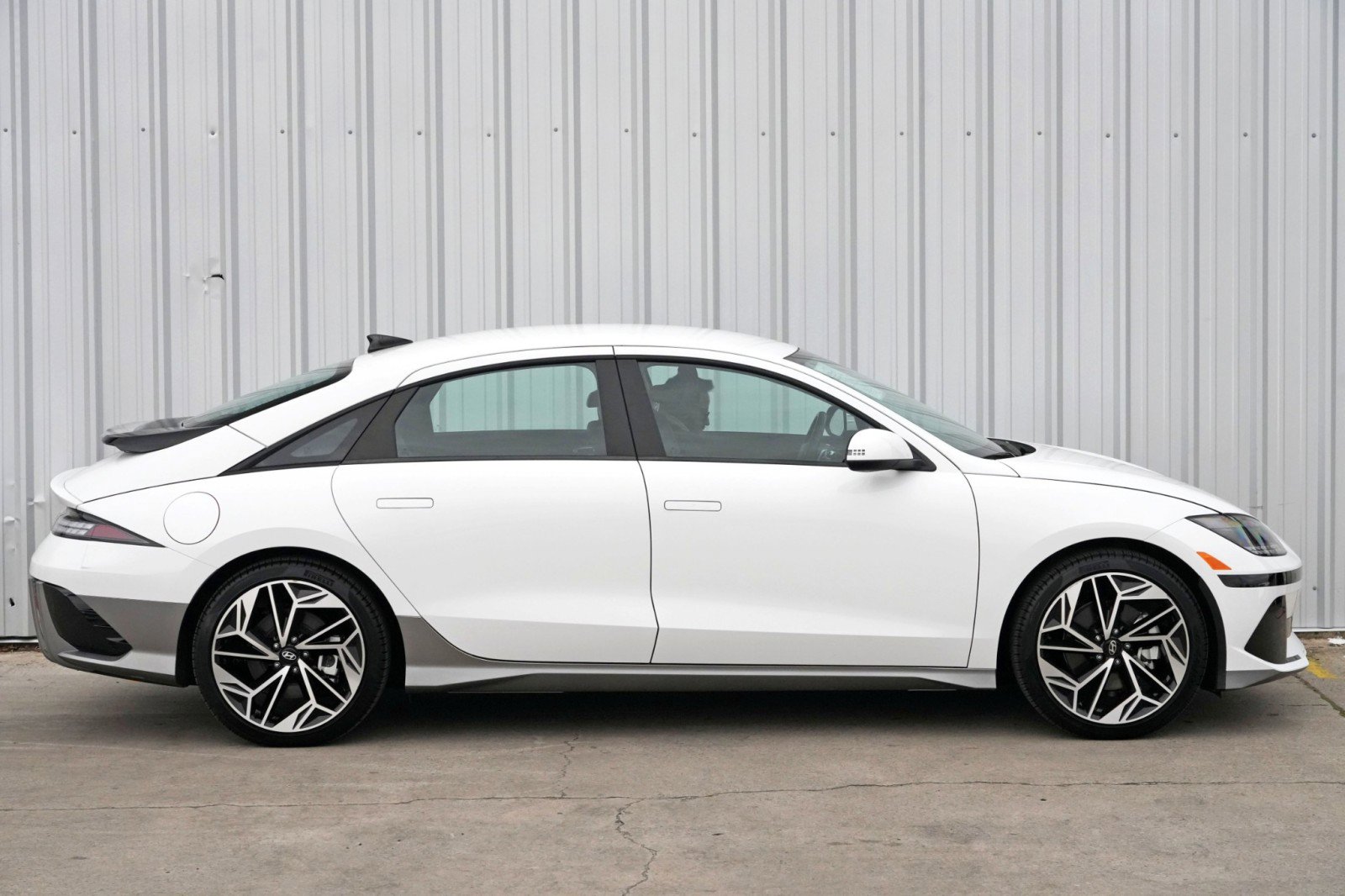 Used 2024 Hyundai Ioniq 6 SEL image 54