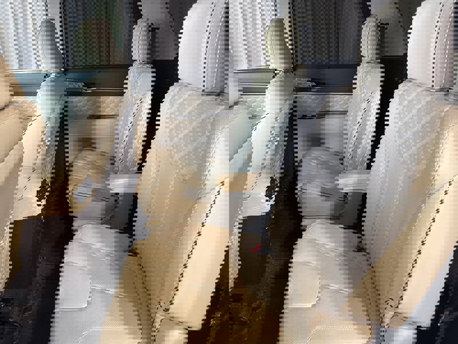 Used 2021 Hyundai Palisade Calligraphy image 17