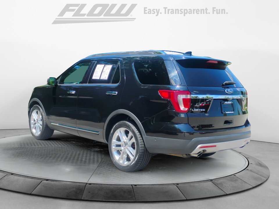 Used 2017 Ford Explorer Limited w/ Equipment Group 301A FWD image 6