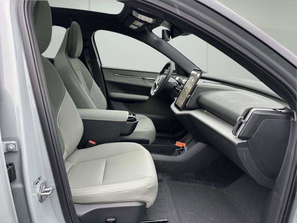 New 2026 Volvo EX30 Cross Country Ultra w/ Protection Package Premier AWD/4WD image 13