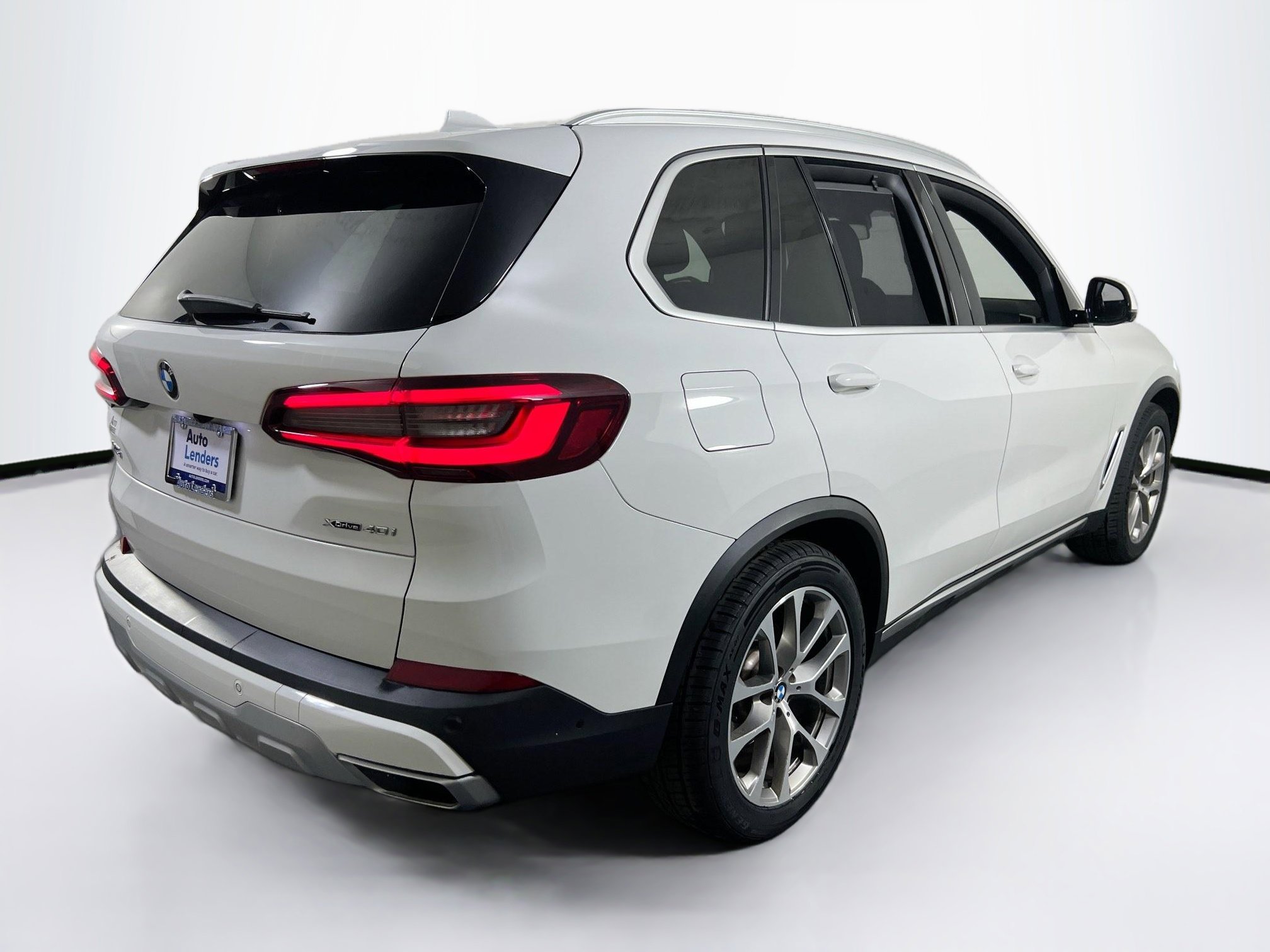 Used 2022 BMW X5 xDrive40i w/ Premium Package AWD/4WD image 5