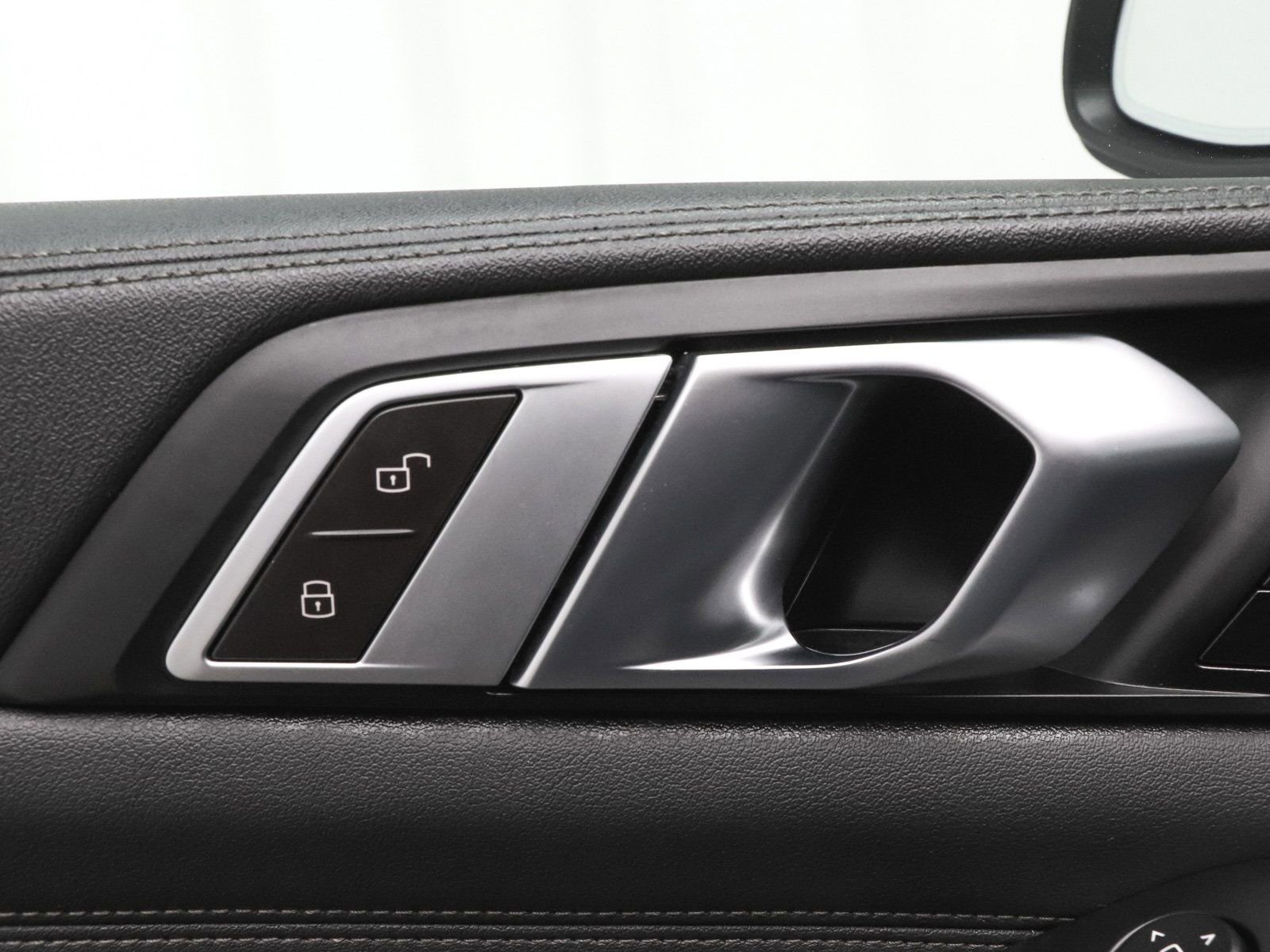 Used 2025 BMW X5 xDrive40i image 13