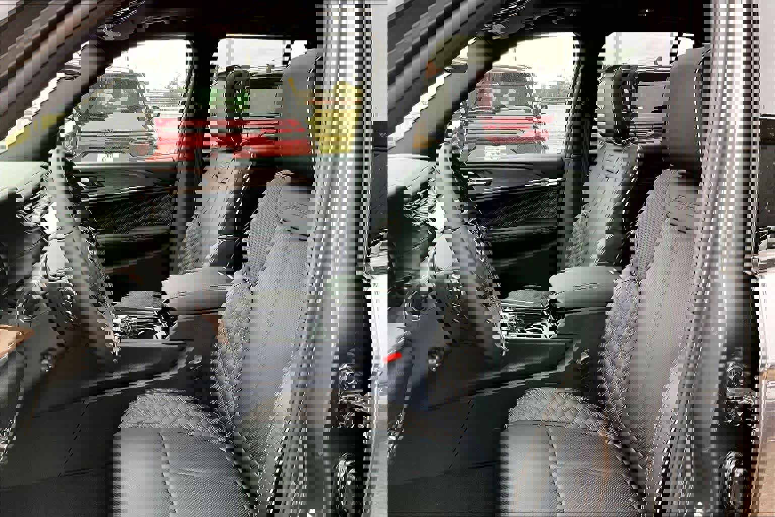 New 2025 Jeep Grand Cherokee Summit w/ Obsidian Package image 10