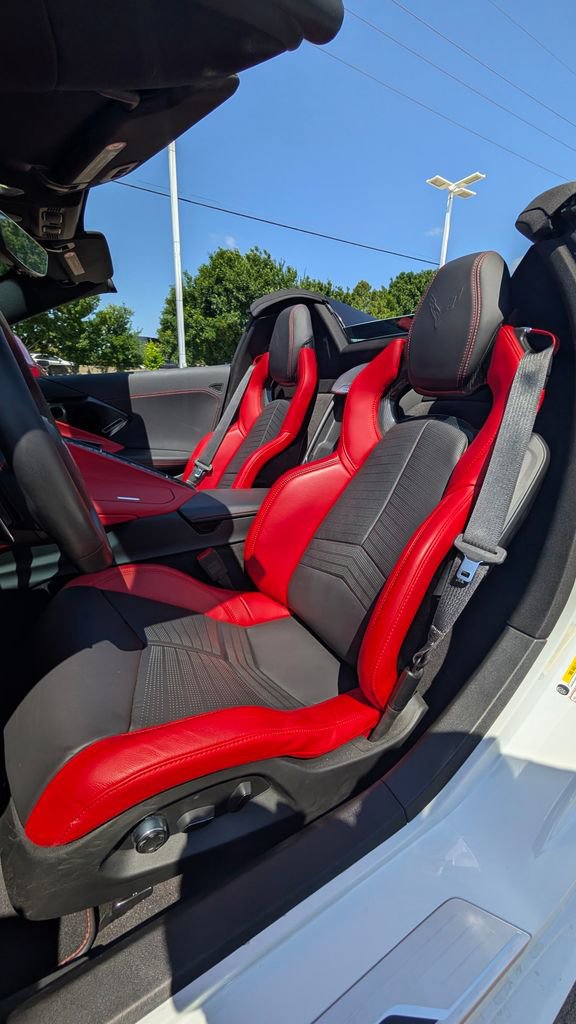 Used 2023 Chevrolet Corvette Stingray Preferred Conv w/ Z51 Performance Package RWD image 8