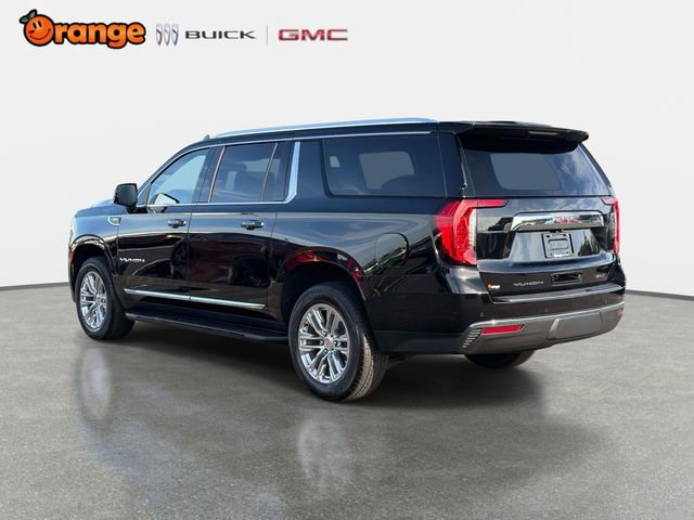 Used 2022 GMC Yukon XL SLT w/ SLT Premium Package image 5