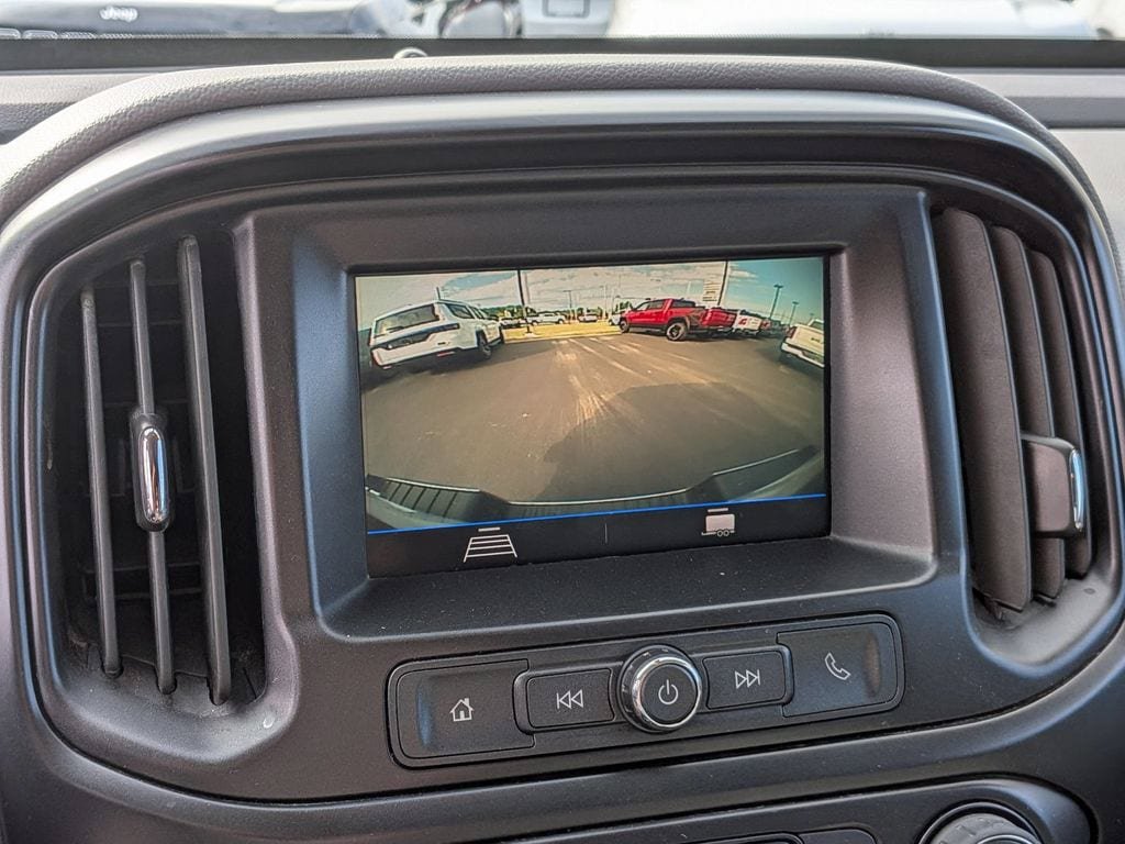 Used 2022 Chevrolet Colorado W/T AWD/4WD image 18