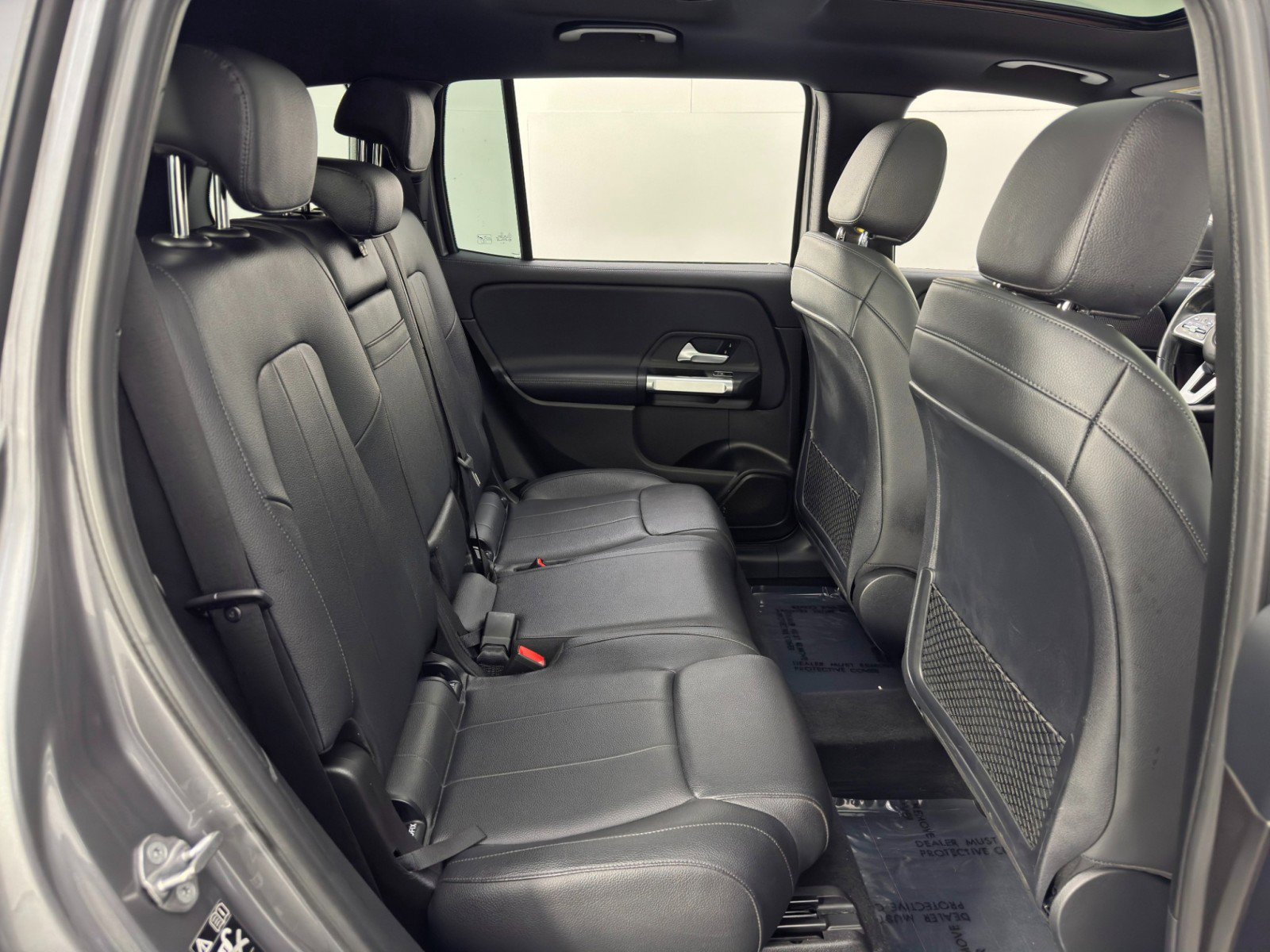 Used 2020 Mercedes-Benz GLB 250 4MATIC w/ Premium Package image 42