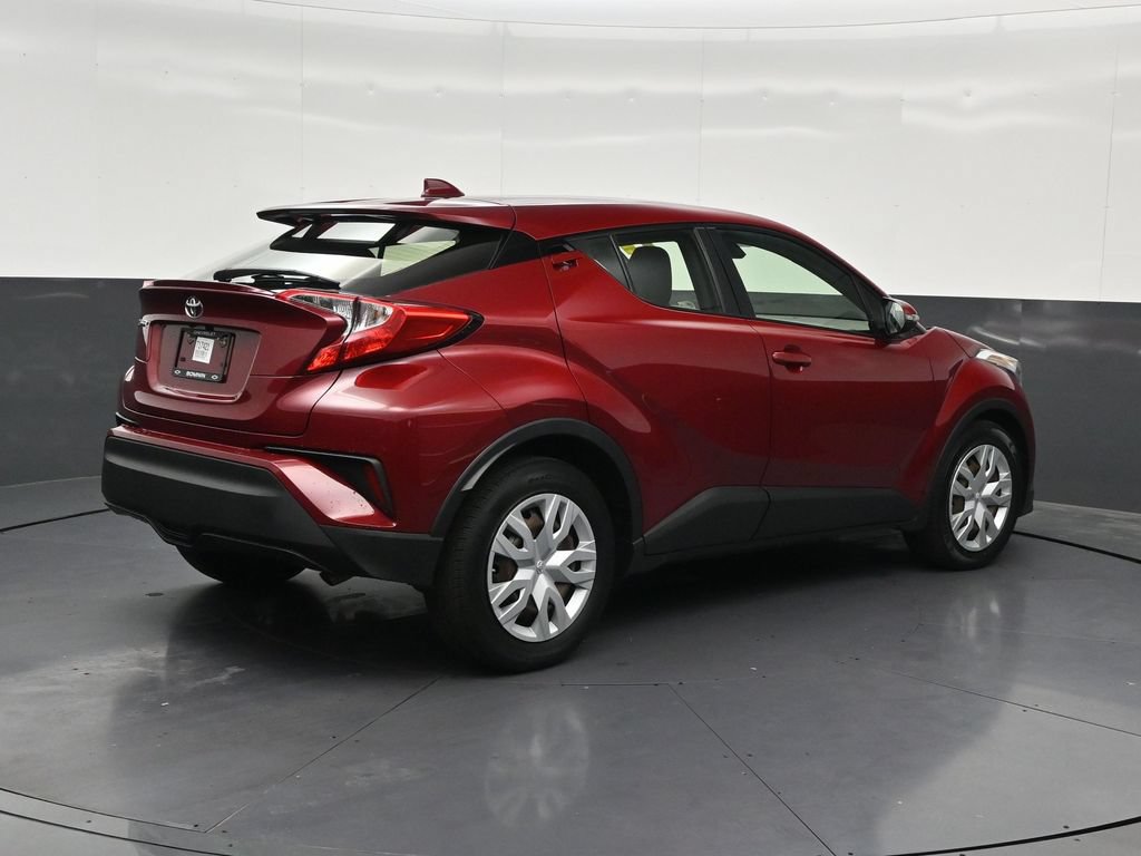 Used 2019 Toyota C-HR LE FWD image 5