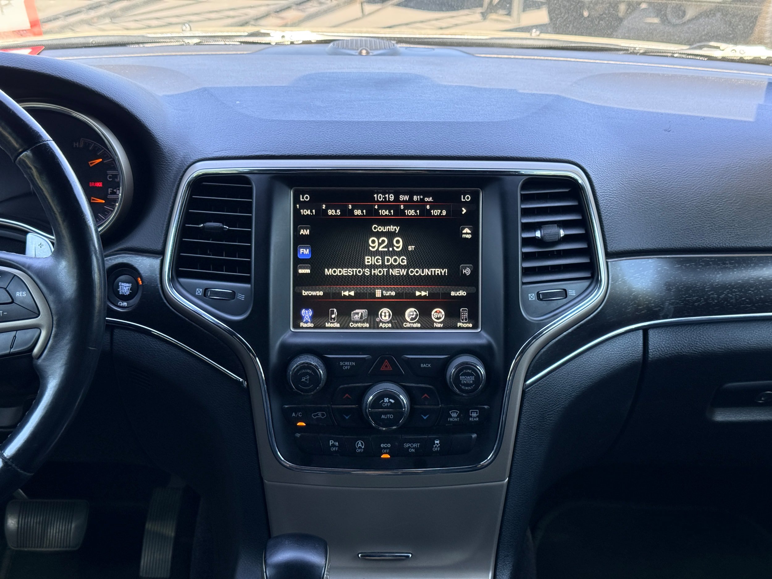 Used 2017 Jeep Grand Cherokee Limited w/ Luxury Group II AWD/4WD image 20