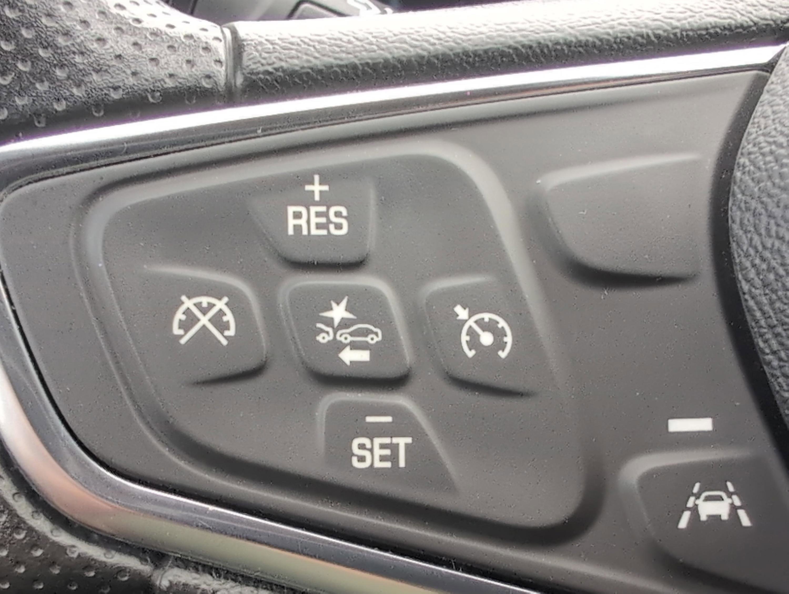 Used 2025 Chevrolet Malibu LT image 22