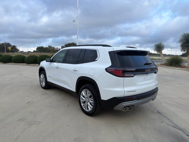 Used 2026 GMC Acadia Elevation w/ Elevation Premium Package FWD image 10