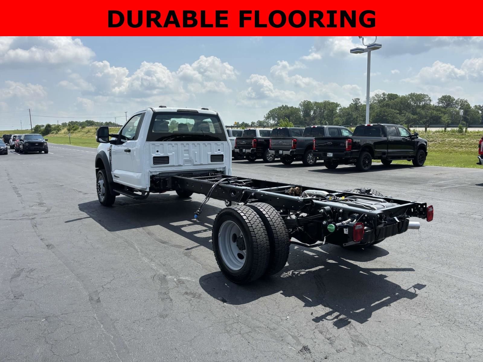 New 2025 Ford F550 4x4 Regular Cab Super Duty image 2
