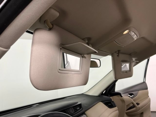 Used 2017 Nissan Rogue S FWD image 35