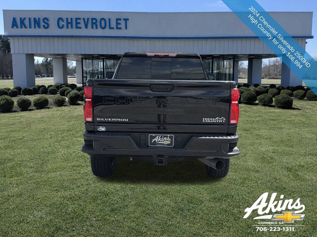 Used 2024 Chevrolet Silverado 2500 High Country w/ High Country Premium Package AWD/4WD image 4