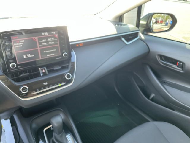 Used 2022 Toyota Corolla LE image 19
