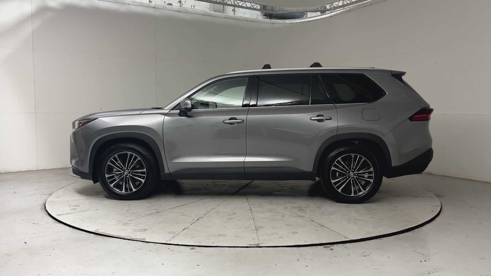 Used 2026 Toyota Grand Highlander AWD Hybrid image 8