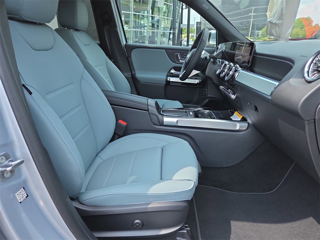 New 2026 Mercedes-Benz GLB 250 4MATIC image 16