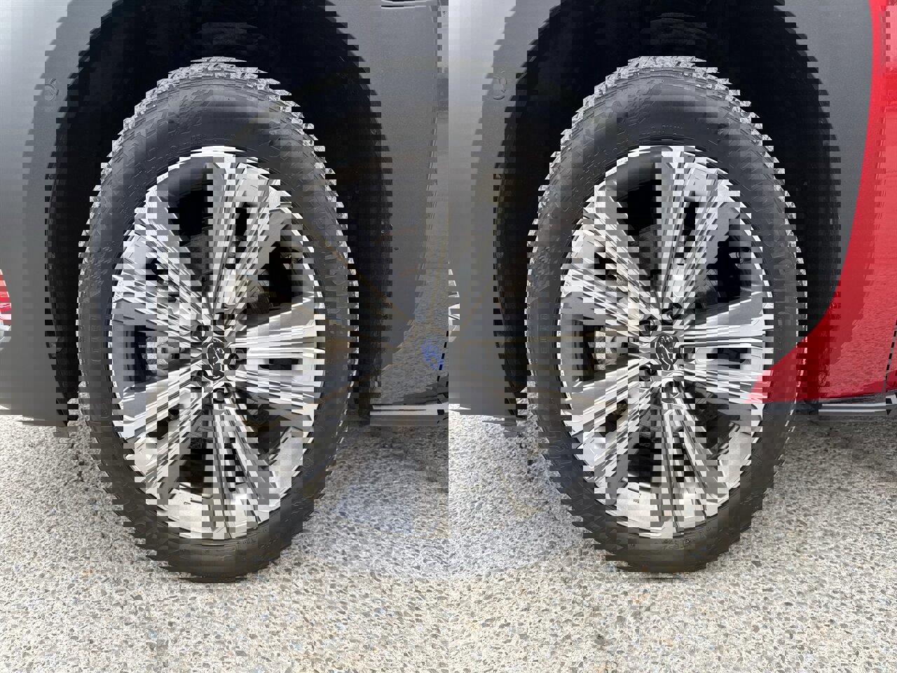 Used 2023 Subaru Solterra AWD image 29