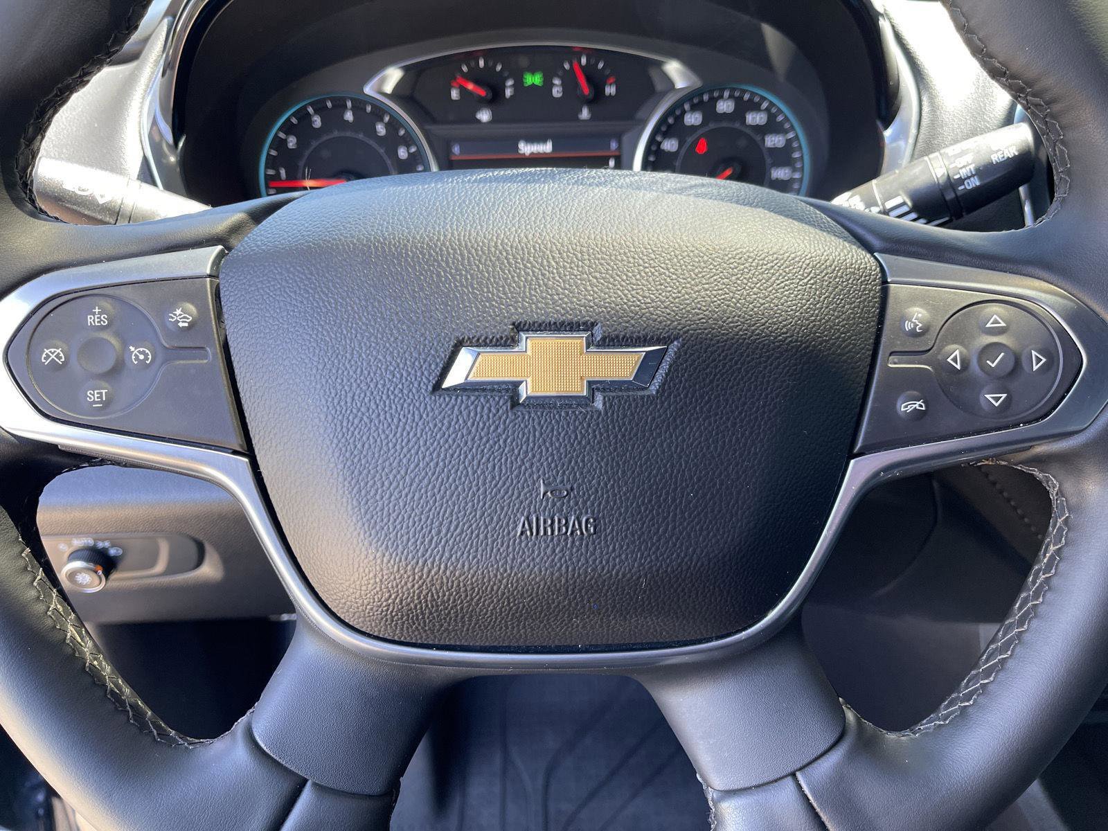 Used 2023 Chevrolet Traverse LT FWD image 21