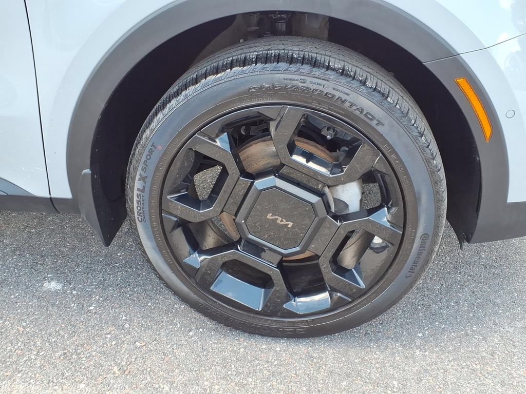 Used 2025 Kia Sorento SX AWD/4WD image 9