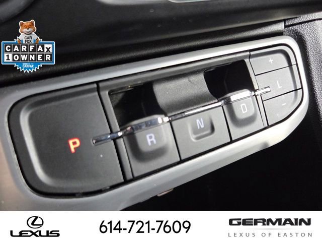 Used 2023 GMC Acadia SLE image 28
