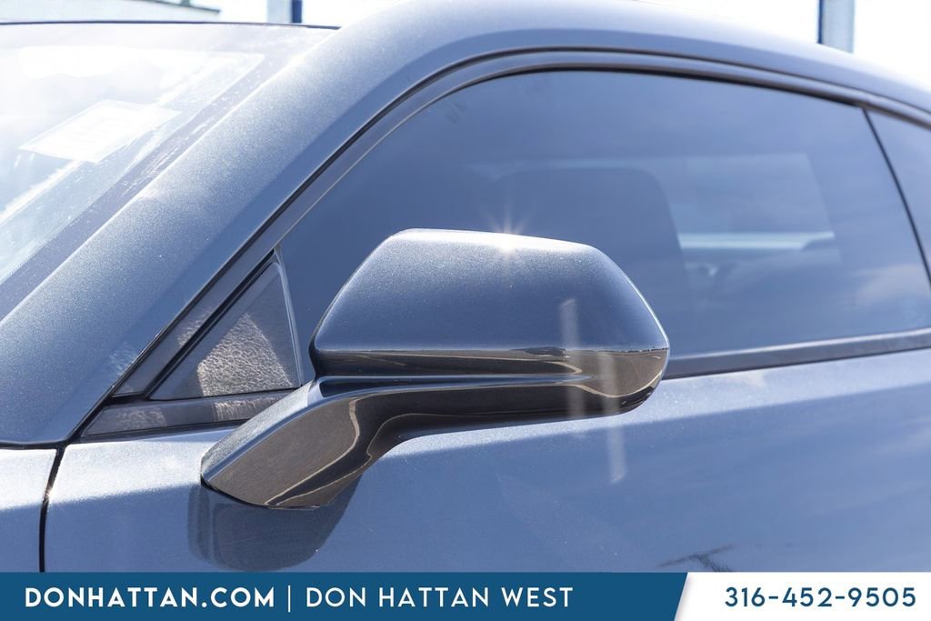 Used 2020 Chevrolet Camaro LT RWD image 26