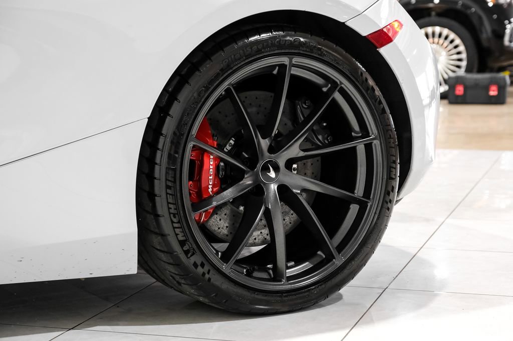 Used 2020 McLaren 720S Performance RWD image 56