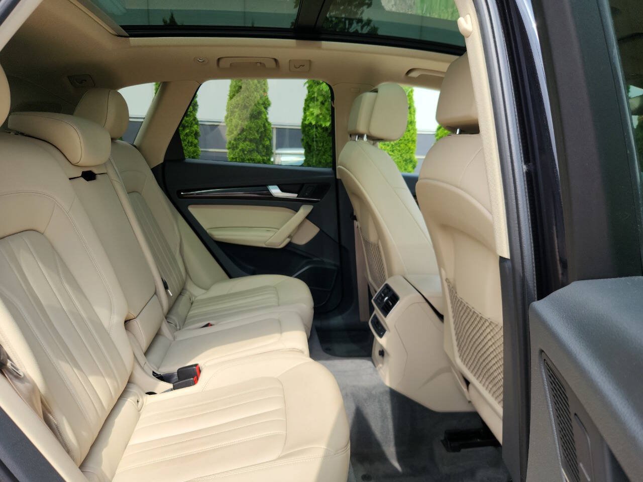 Used 2018 Audi Q5 Prestige w/ Prestige Package AWD/4WD image 10