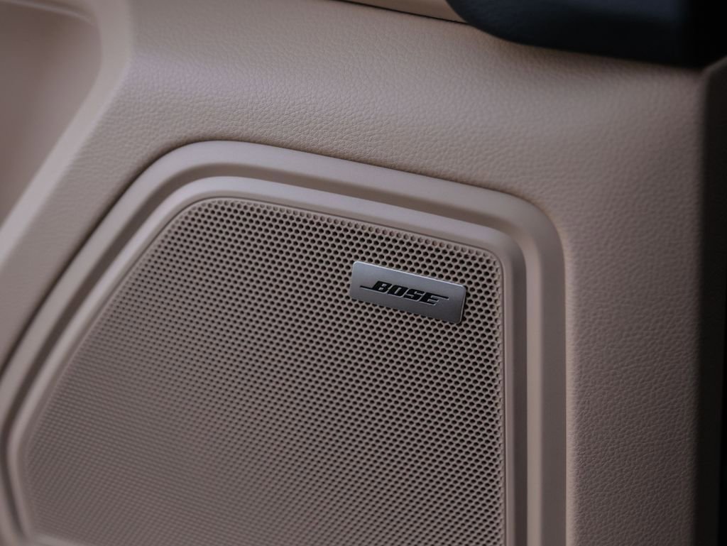 Certified 2025 Porsche Macan image 26