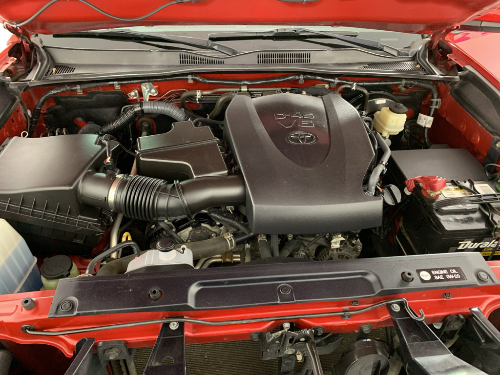 Used 2016 Toyota Tacoma SR5 w/ Towing Package AWD/4WD image 11